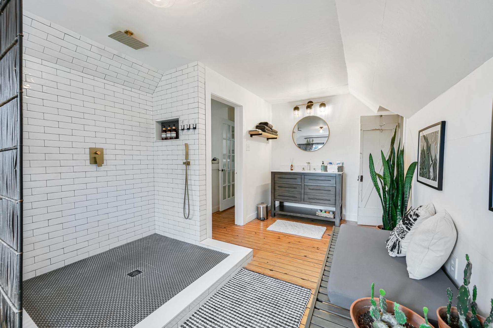Asheville Urban Farmhouse Entire Home 4 Mi To Dt المظهر الخارجي الصورة