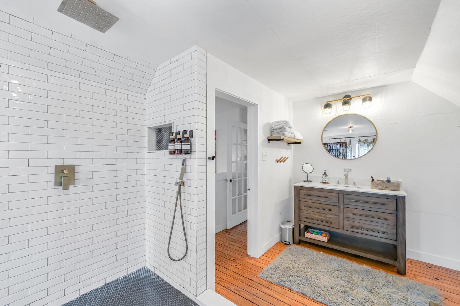 Asheville Urban Farmhouse Entire Home 4 Mi To Dt المظهر الخارجي الصورة